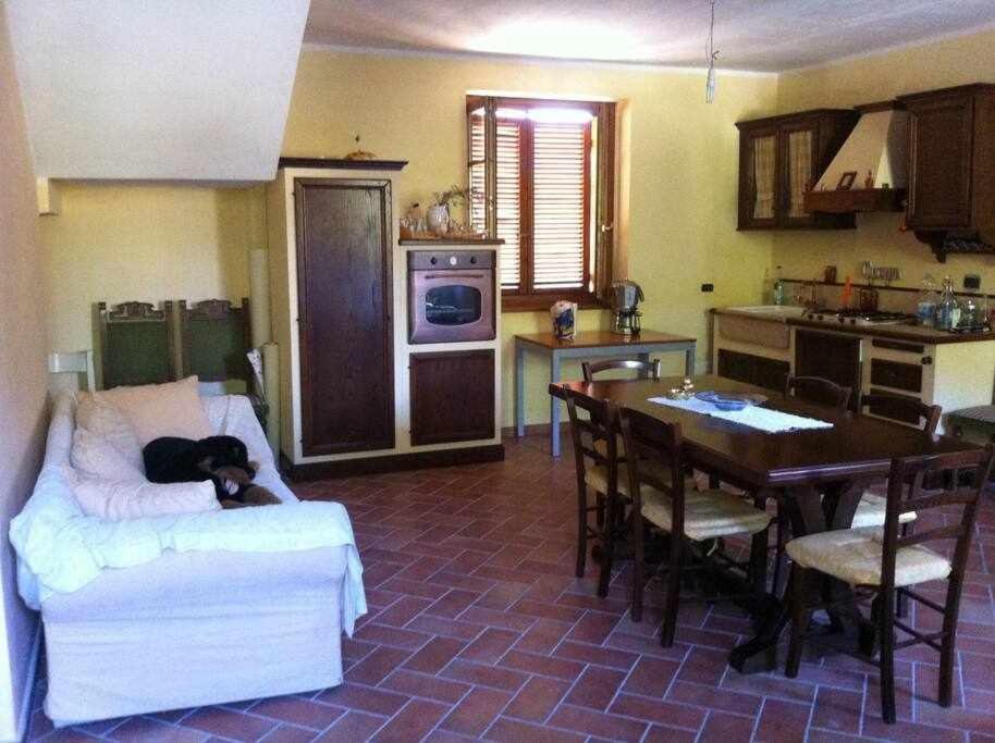 Ospitaci Appartamenti Di Campagna Le Rancole Valtopina Exterior photo